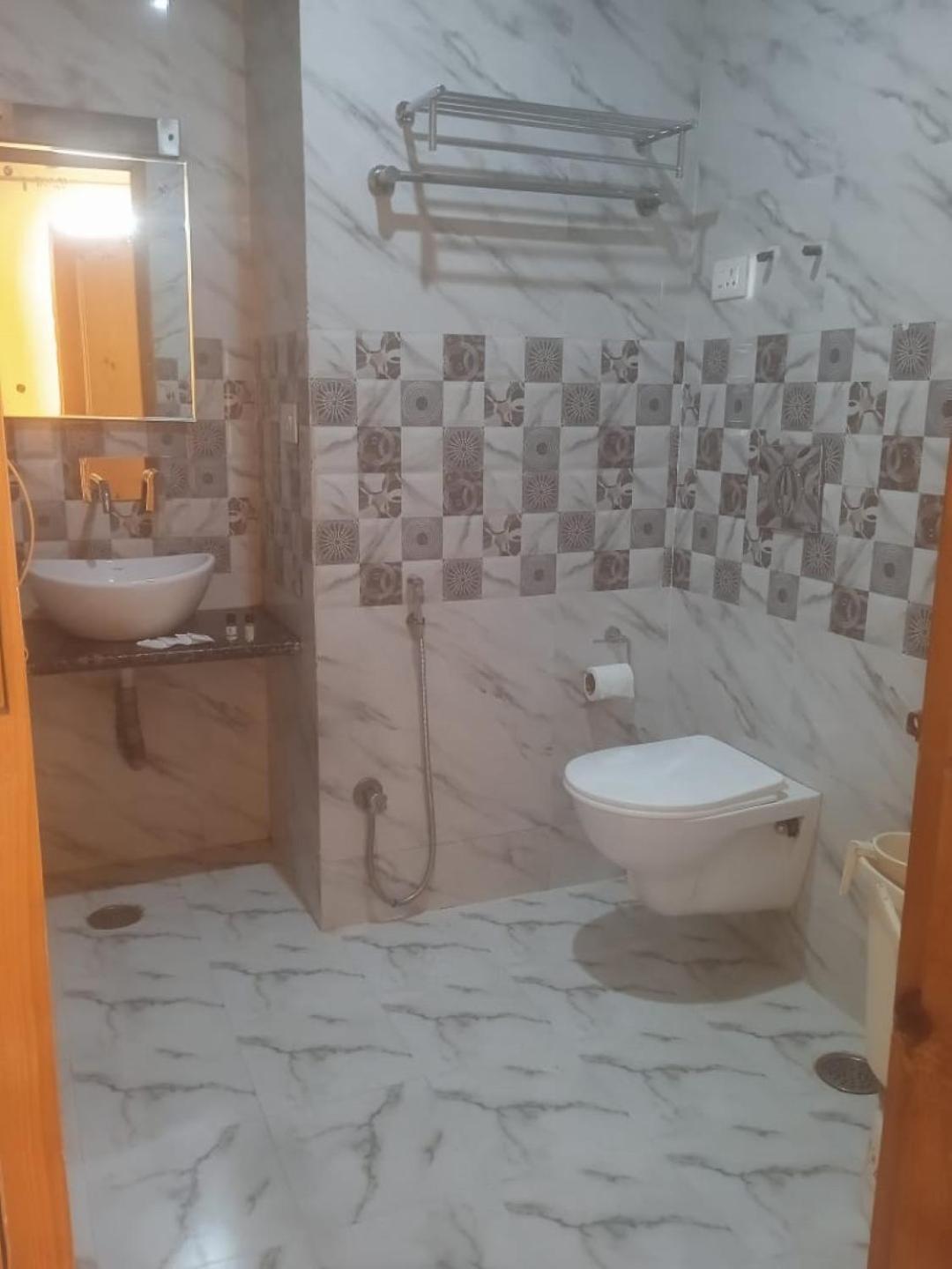 Hotel Shefaf Durgjan Екстериор снимка