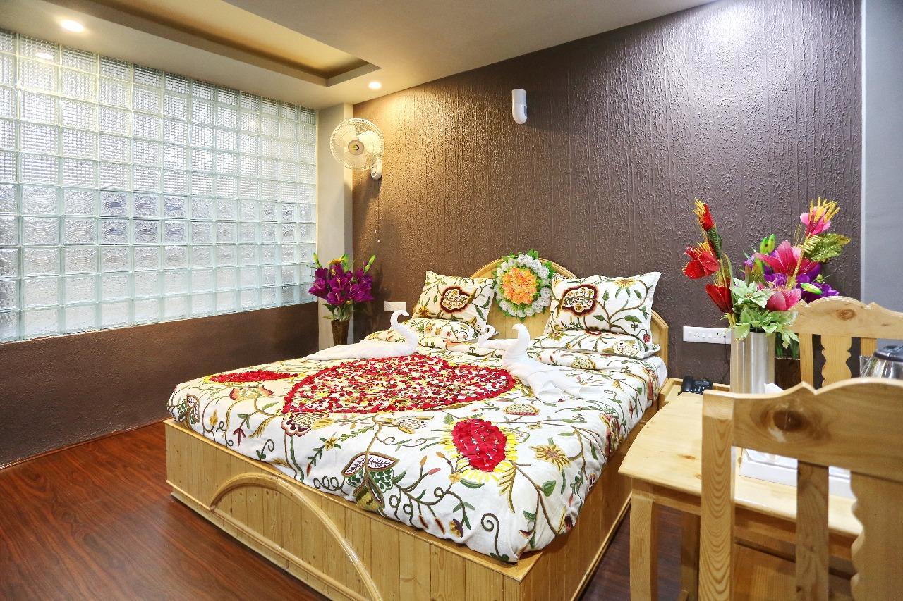 Hotel Shefaf Durgjan Екстериор снимка