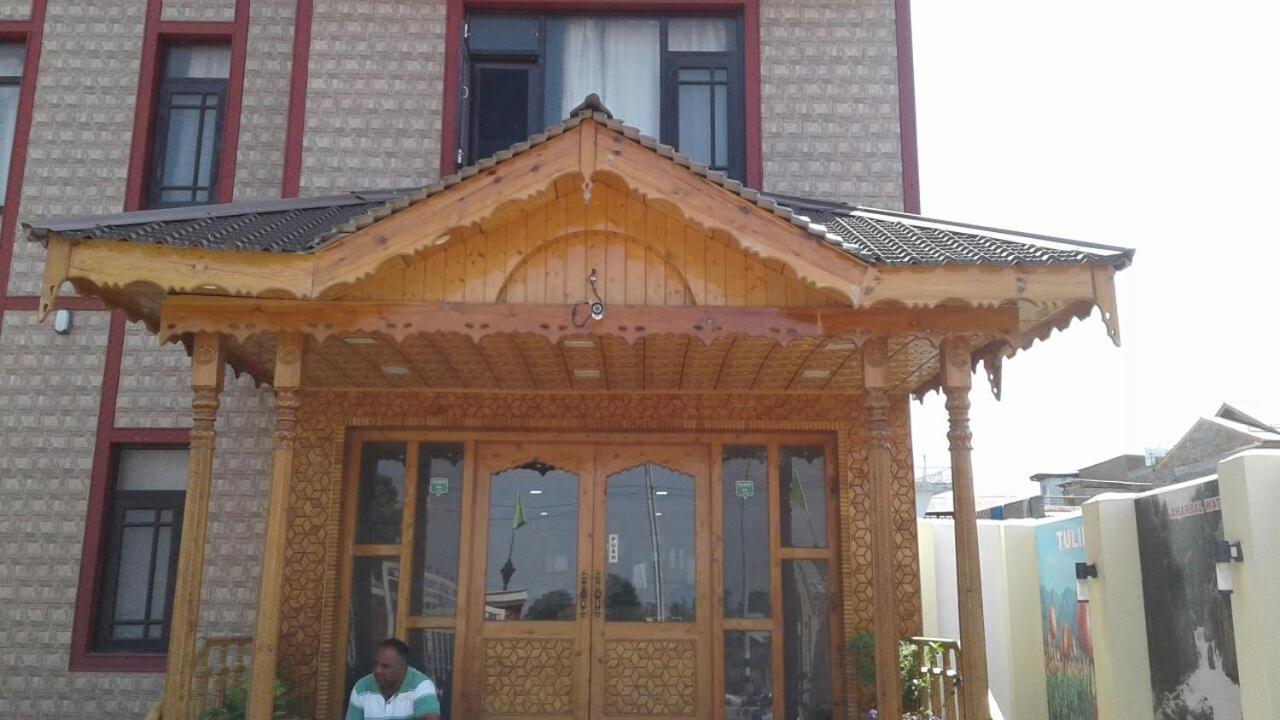 Hotel Shefaf Durgjan Екстериор снимка